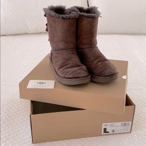 Ugg Bailey Bow ll‎ chocolate